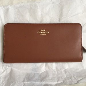 NWT Coach Skinny Wallet in Saddle